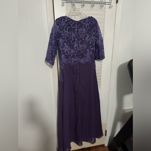 Purple Evening Gown, can be mother of the bride - Picture 3 of 5